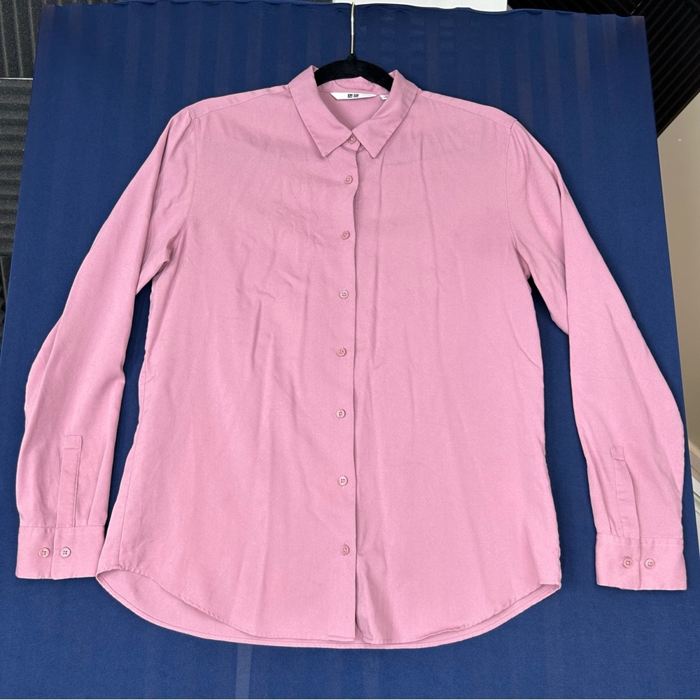 Uniqlo Women’s Casual Pink‎ Button-Down Shirt